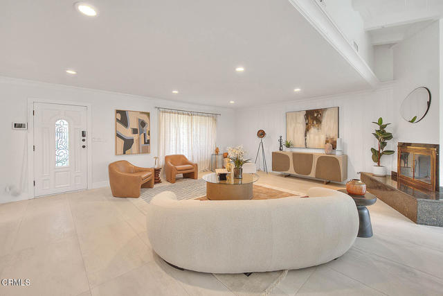 Detail Gallery Image 3 of 21 For 1420 Riviera Dr, Pasadena,  CA 91107 - 3 Beds | 2 Baths