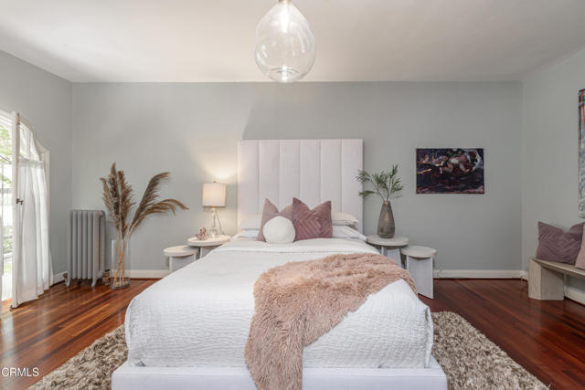 80 N Euclid Avenue, Pasadena CA: https://media.crmls.org/mediaz/8f64ea51-e361-4955-aab0-dd055bd23505.jpg
