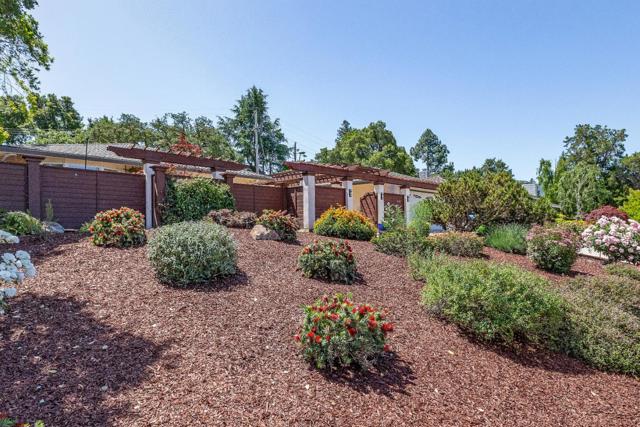 19740 GLEN BRAE Drive, Saratoga CA: https://media.crmls.org/mediaz/8f653454-17c4-4ca8-92d0-748c285e74cc.jpg
