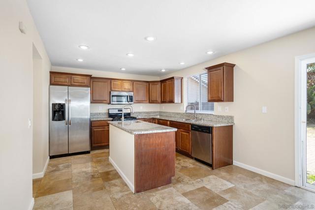 3616 Tridle Way, San Ysidro CA: https://media.crmls.org/mediaz/8f656c20-0a7a-46e5-8ba5-da09789eedbb.jpg