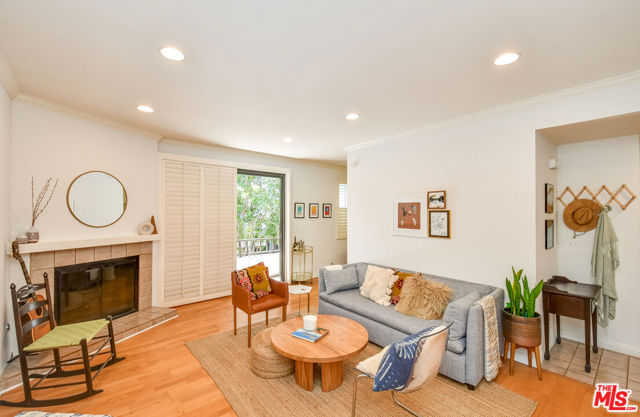 8114 Manitoba Street, Playa del Rey CA: https://media.crmls.org/mediaz/8f666e27-c580-4277-a8fa-7269fb8f81fe.jpg