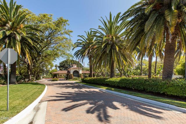 93 Flora Vista Avenue, Camarillo CA: https://media.crmls.org/mediaz/8f66e41d-c3aa-4cb7-8c59-4c6821defd11.jpg