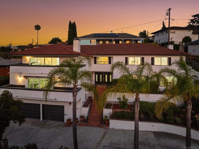 4367 Summit Dr, La Mesa CA: https://media.crmls.org/mediaz/8f67665b-0317-4caf-b496-20790c526a9b.jpg