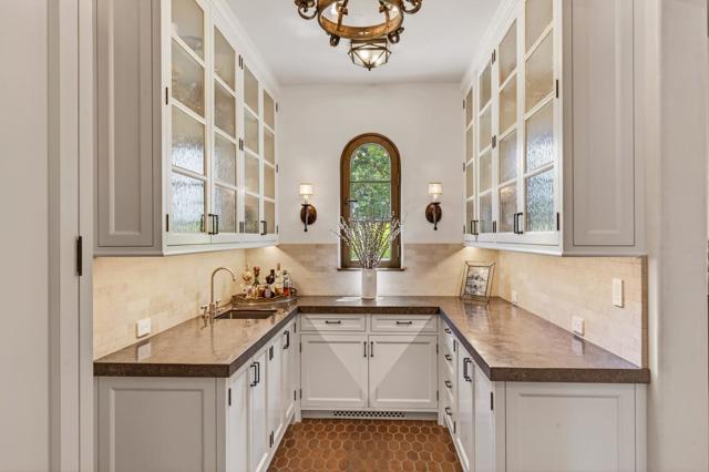 180 Farm Road, Woodside CA: https://media.crmls.org/mediaz/8f692220-344a-4bf0-9536-c61931a80580.jpg