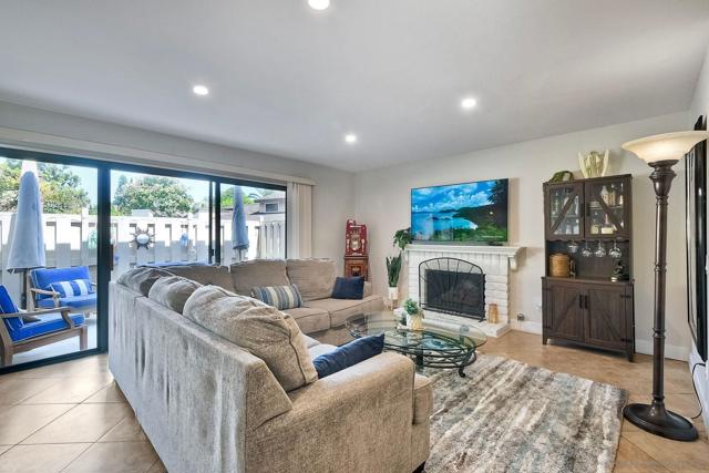 Living room features a gas fireplace.