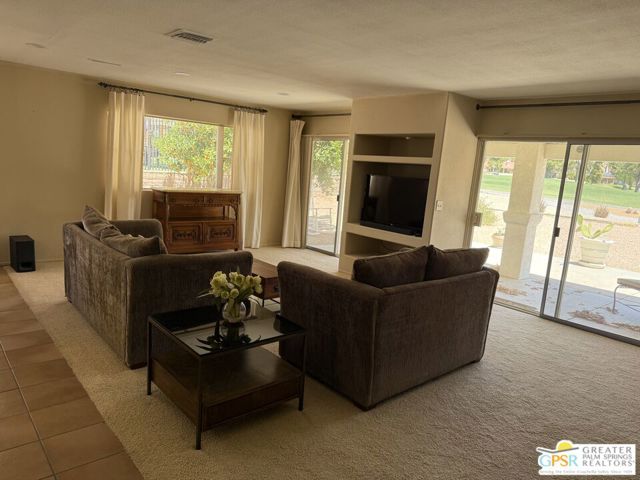 64670 Pinehurst Circle, Desert Hot Springs CA: https://media.crmls.org/mediaz/8f6a5d9a-7978-4347-a64e-6f01a8df79a8.jpg