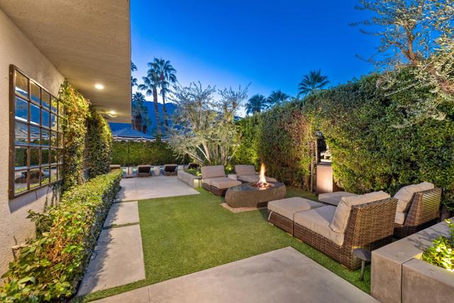 2015 S Toledo Avenue, Palm Springs CA: https://media.crmls.org/mediaz/8f6b6ff9-3245-4d0e-b9a1-11be5f6fe86a.jpg