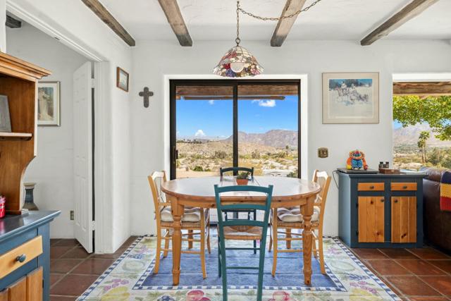 48600 Coyote Road, Palm Desert CA: https://media.crmls.org/mediaz/8f6bb5c9-876c-43d6-af88-a9f295a181c1.jpg