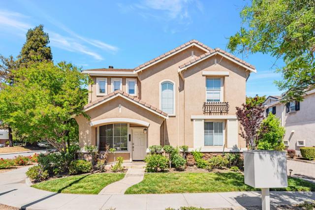 1992 Wayne Circle, San Jose CA: https://media.crmls.org/mediaz/8f6c61a6-439f-46d5-becd-e1daabb83d15.jpg