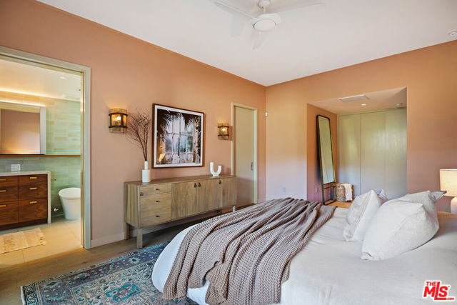 1933 Redcliff Street, Los Angeles CA: https://media.crmls.org/mediaz/8f6ce29c-5078-4300-81cf-513cf57355df.jpg