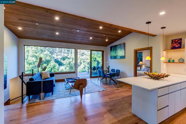 Image 5 of 30 For 5924 Park Ave