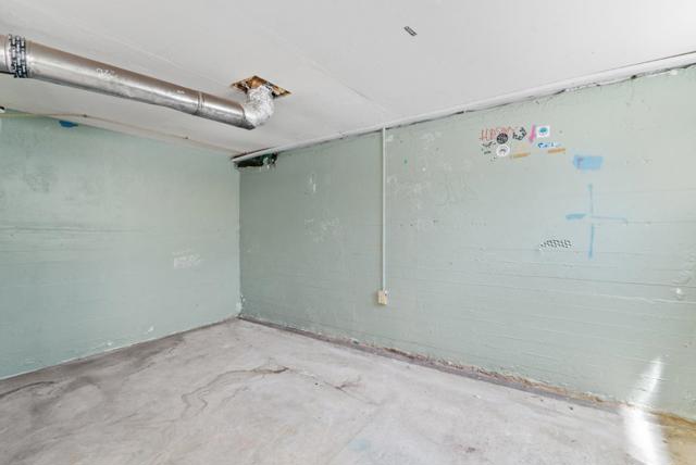 656 Prospect, Santa Cruz CA: https://media.crmls.org/mediaz/8f6dc2a2-d872-43c8-a94d-93d9e4baaf91.jpg