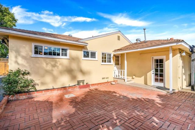 4920 Elsa Road, San Diego CA: https://media.crmls.org/mediaz/8f6e6616-cbb1-42e7-afe8-fae2e12e4887.jpg