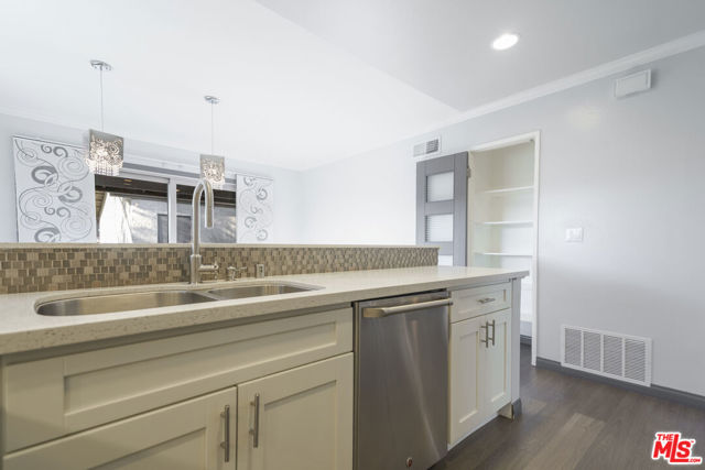 Image 12 of 43 For 2830 Lakeridge Lane