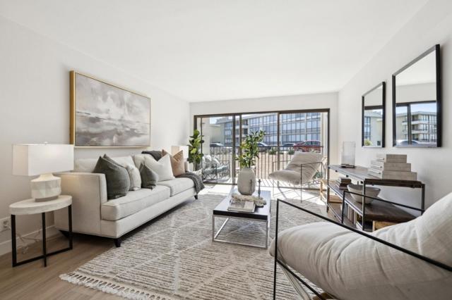1550 Frontera Way, Millbrae CA: https://media.crmls.org/mediaz/8f6ec5c9-4d76-4c13-a276-29734edd2f19.jpg