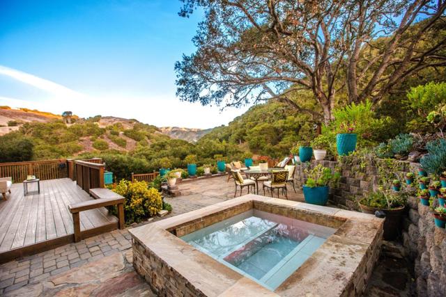 412 Corral De Tierra Road, Salinas CA: https://media.crmls.org/mediaz/8f6ee9d7-487d-498e-9ca3-5d949d3f1a90.jpg