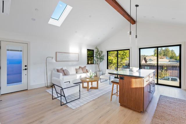 3240 N Main Street, Soquel CA: https://media.crmls.org/mediaz/8f6fa9ba-34bb-4417-b8dc-6e1049a7760c.jpg