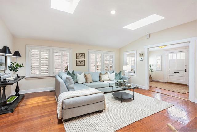 4655 Coronado Ave., San Diego CA: https://media.crmls.org/mediaz/8f717b95-82dd-4ce2-9802-12170ffad525.jpg