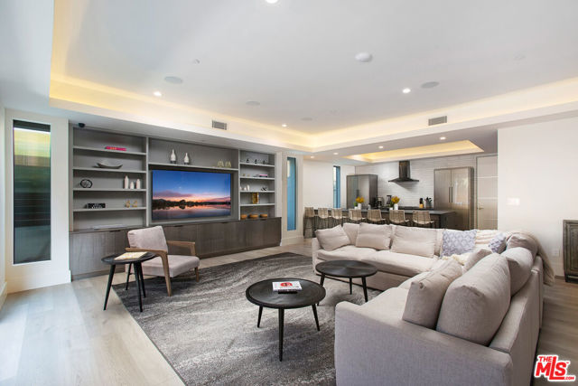 6066 Saturn Street, Los Angeles CA: https://media.crmls.org/mediaz/8f71b945-791a-44a4-be1f-02a5f5819244.jpg