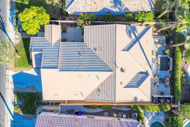 81485 Golden Poppy Way, La Quinta CA: https://media.crmls.org/mediaz/8f721506-90ce-4c86-b7b7-1116a4d67105.jpg