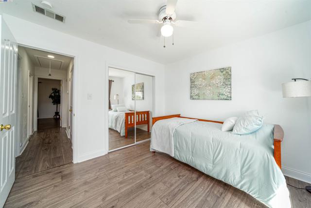 37621 Glenmoor Dr, Fremont CA: https://media.crmls.org/mediaz/8f72456e-1a9c-462c-bcf1-007ca7a2a9f2.jpg