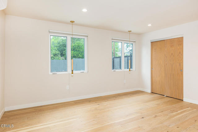 987 Bell Street, Pasadena CA: https://media.crmls.org/mediaz/8f72fbb1-b722-43ee-a550-0da687b151f5.jpg