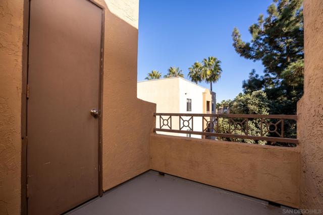 3550 Lebon Dr, San Diego CA: https://media.crmls.org/mediaz/8f731315-d8ac-473d-8801-4209ec8f88ad.jpg