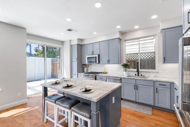 4681 La Crescent Loop, San Jose CA: https://media.crmls.org/mediaz/8f7338ee-fab9-4e21-97a0-30a566a64894.jpg