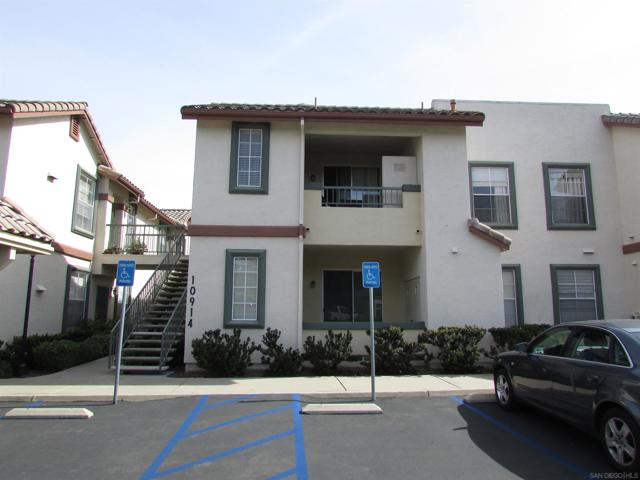 10914 Sabre Hill Dr, San Diego CA: https://media.crmls.org/mediaz/8f744f1f-1891-4ddc-becd-6f4e2ce78284.jpg