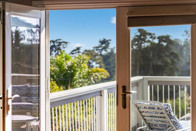 445 Monterey Drive, Aptos CA: https://media.crmls.org/mediaz/8f749a54-59e7-4059-b04c-45e58b74fa20.jpg