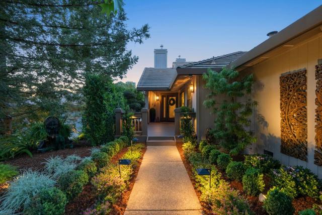 5958 Dry Oak Drive, San Jose CA: https://media.crmls.org/mediaz/8f74c00f-6f74-43be-bfab-ce51de3cbb4a.jpg