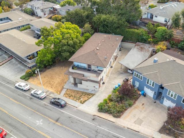 64 Laurel Street, San Carlos CA: https://media.crmls.org/mediaz/8f76803e-1290-445d-9b3a-47da9f0bba48.jpg
