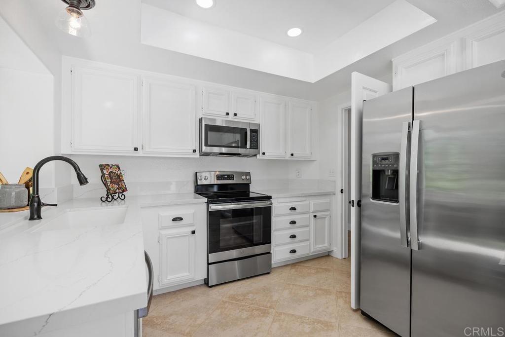 4784 Galicia Way - photo 6