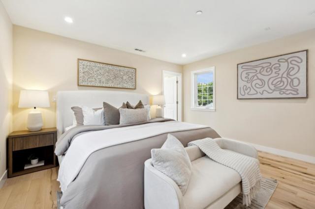 121 S Fremont Street, San Mateo CA: https://media.crmls.org/mediaz/8f774f44-67cd-46c6-b15d-ee337e51f9df.jpg