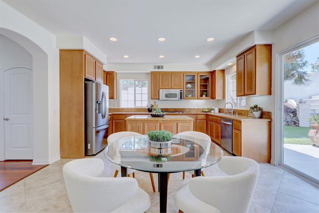 954 Prism Drive, San Marcos CA: https://media.crmls.org/mediaz/8f77f011-37b6-4477-b25e-db968b5216b8.jpg