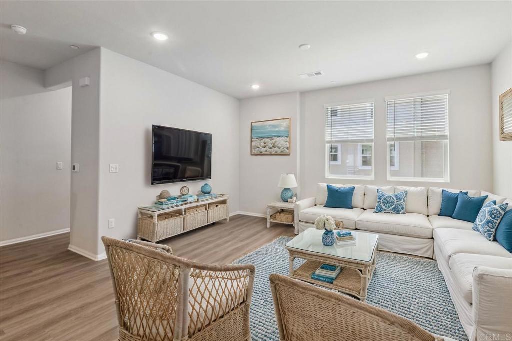 2206 Saltbush Drive - photo 2