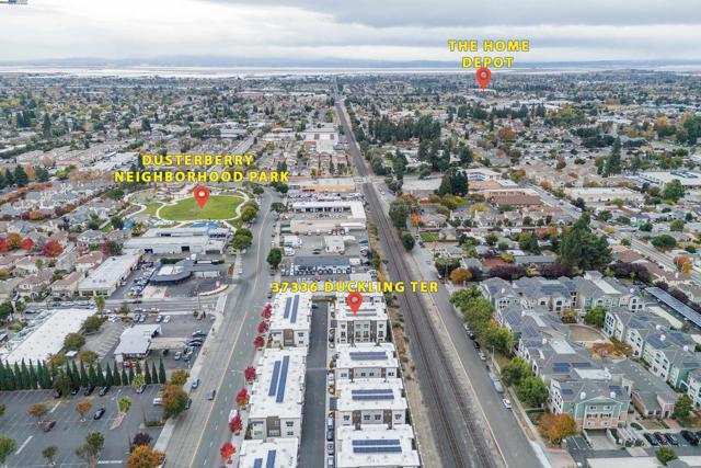 37336 Duckling Ter, Fremont CA: https://media.crmls.org/mediaz/8f79ce7a-c61f-49b8-90b3-a942b15cc7c5.jpg