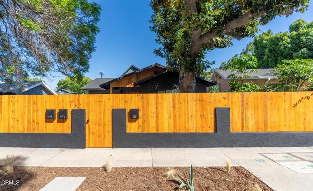 2222 1/4 Dorris Place, Los Angeles CA: https://media.crmls.org/mediaz/8f7a216f-0efd-4e2f-83e6-ec18237e0e9d.jpg