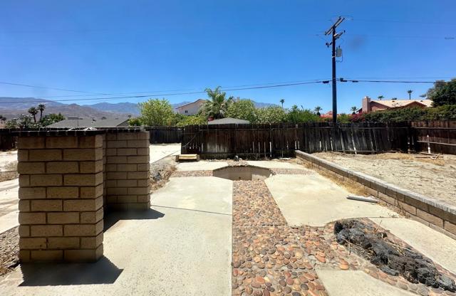 34525 Judy Lane, Cathedral City CA: https://media.crmls.org/mediaz/8f7b08de-027f-496e-82fa-6569c48f6ded.jpg