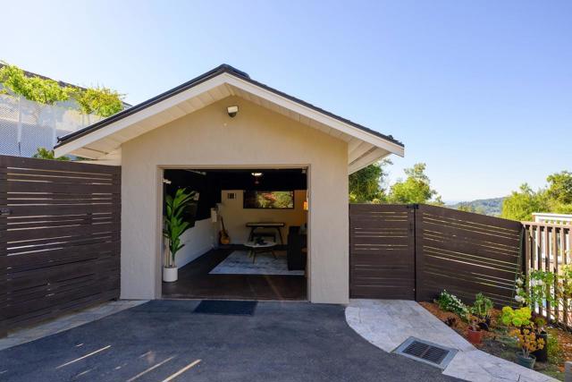 520 Sand Hill Road, Scotts Valley CA: https://media.crmls.org/mediaz/8f7b8e29-7489-410f-8b56-97fc18776218.jpg