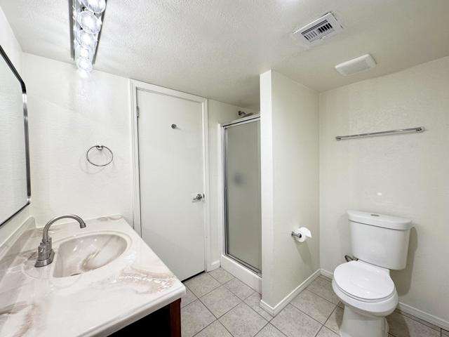 400 N Sunrise Way, Palm Springs CA: https://media.crmls.org/mediaz/8f7e1668-8009-4d7d-8f55-9a1420d15b04.jpg