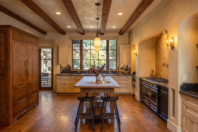 6 San Clemente Trail, Carmel CA: https://media.crmls.org/mediaz/8f7e63b0-ab0b-47d8-87ee-bb44900c1465.jpg