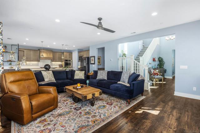 238 Ventasso Way, Fallbrook CA: https://media.crmls.org/mediaz/8f7f2ddd-3b90-4ac0-80b2-1975dd20a57d.jpg