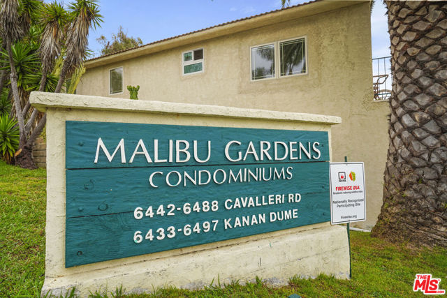 6472 Cavalleri Road, Malibu CA: https://media.crmls.org/mediaz/8f7f8f49-7fa5-4298-8e55-6ad2bc80cc50.jpg