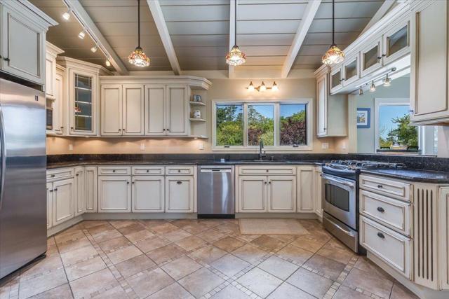 4117 Sunridge Road, Pebble Beach CA: https://media.crmls.org/mediaz/8f800a57-8408-4310-8ba3-4cc1e5ac5d2a.jpg