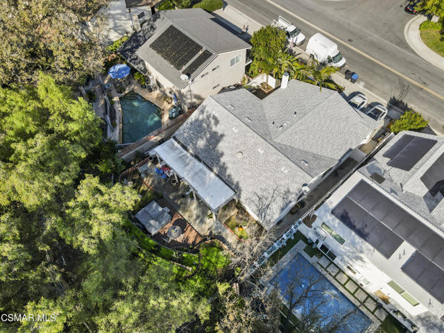 29148 Hillrise Drive, Agoura Hills CA: https://media.crmls.org/mediaz/8f80321c-36b5-478f-9ebd-3e30d560c6c0.jpg