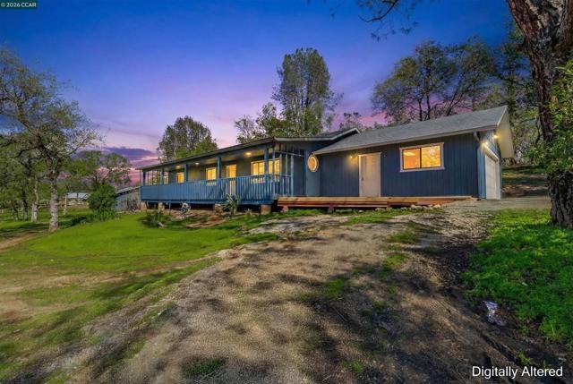 125 Sam Lynn Way, Oroville CA: https://media.crmls.org/mediaz/8f80400d-e820-4710-b596-3179d9202adc.jpg