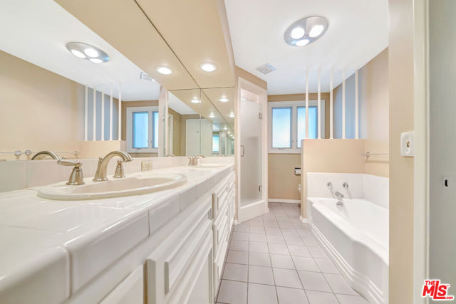 1100 Rodeo Road, Arcadia CA: https://media.crmls.org/mediaz/8f805c03-3f65-4bbd-8fc9-3eb9a47ea00c.jpg