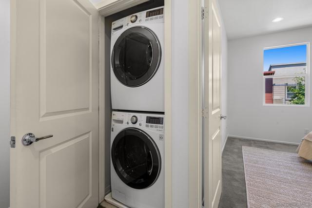 316 Antoni Glen, Escondido CA: https://media.crmls.org/mediaz/8f80b11c-c9d9-4dd5-98f8-3db5b6413550.jpg