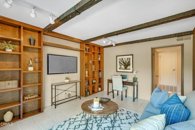 19015 Braemore Road, Porter Ranch CA: https://media.crmls.org/mediaz/8f81172f-26d3-404e-a52c-763244b9ce22.jpg